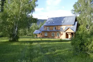 Гостинично-административный комплекс — Республика Алтай: фото объекта размещения