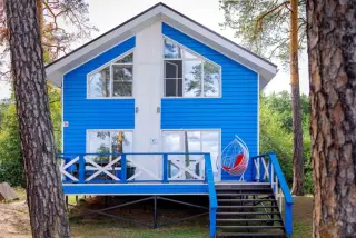 Синий - Blue house lake "Тургояк Холидэй" — Миасс: фото объекта размещения