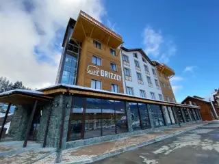 Загородный отель «Гризли» («GRIZZLY») — Карачаево-Черкесская Республика: фото объекта размещения