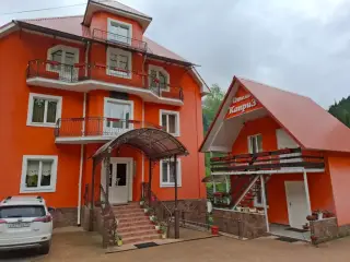 Курортный отель "Каприз"  ИП Лайпанова Ф.М. — Карачаево-Черкесская Республика: фото объекта размещения