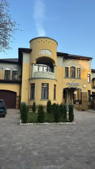 Замок — Ессентуки: фото объекта размещения