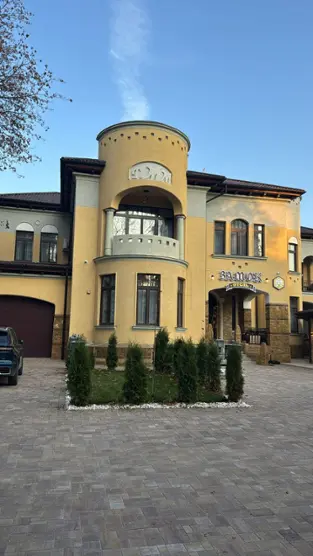 Замок — Ессентуки: фото объекта размещения