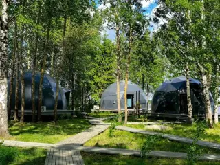 Природный комплекс «Ветрено»  (глэмпинг&кемпинг) — Ярославская область: фото объекта размещения