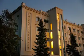 Ведомственная гостиница  филиала Федерального государственного унитарного предприятия ГлавУпДК при МИД России  Московский Загородный Клуб  «Москоу Кантри Клаб» — Московская область: фото объекта размещения
