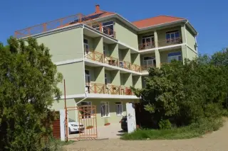 Гостиница Искандер — Республика Крым: фото объекта размещения