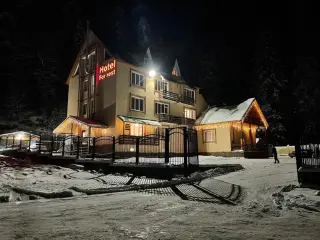 гостиница «ФорРест Домбай» (For Rest Hotel) — Карачаево-Черкесская Республика: фото объекта размещения