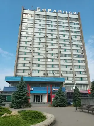 Гостиница "Бердянск" — Бердянск: фото объекта размещения