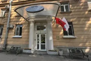 Отель «Друзья Обухов» — Санкт-Петербург: фото объекта размещения