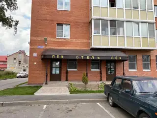 Отель "Лев" — Кингисепп: фото объекта размещения