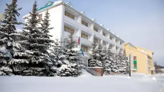Санаторий-профилакторий структурное подразделение Акционерного общества "Учалинский горно-обогатительный комбинат" — Республика Башкортостан: фото объекта размещения