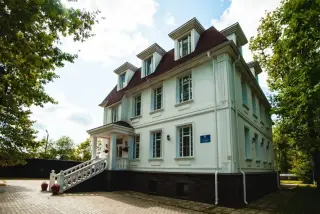 База отдыха и оздоровления детей (ДОЛ) "Искра" — Красногорск: фото объекта размещения