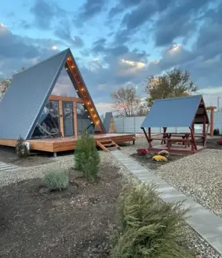 Уютные Гостевые Домики A-frame — Сальск: фото объекта размещения