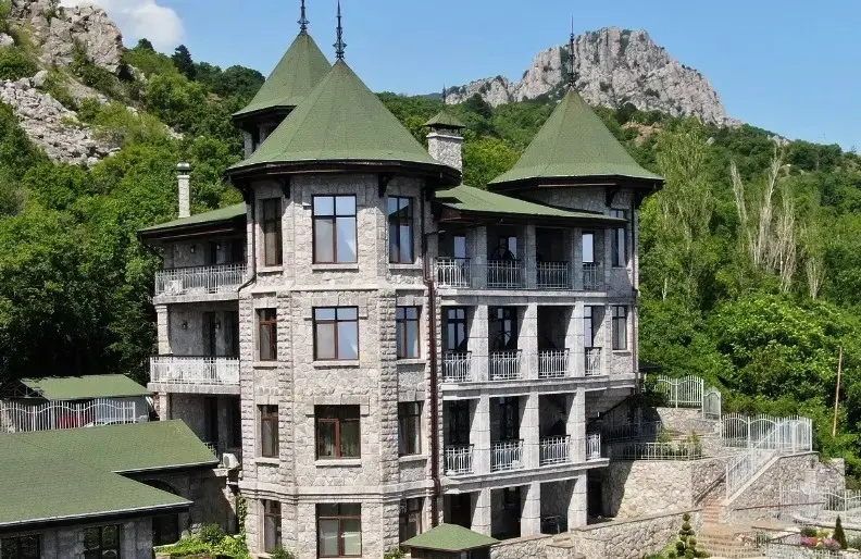 Гостевой дом Замок — Ялта: фото объекта размещения