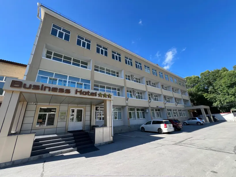 Отель Business Hotel — Дальнегорск: фото объекта размещения