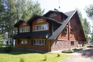 Загородный  отель  "Терем" ООО  "Туристический комплекс "Камские дали" — Удмуртская Республика: фото объекта размещения