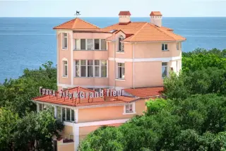 Гостиница «Гранд Флёр» — Республика Крым: фото объекта размещения