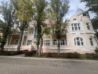 Отель "Мирас" — Евпатория: фото объекта размещения