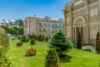 Отель "Авдаллини Голден Бэй" (Avdallini Golden Bay) — Анапа: фото объекта размещения