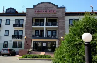 Отель «Венеция» ООО «Отель Венеция» — Артем: фото объекта размещения