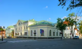 Ресторанно-гостиничный комплекс «Двор Подзноева» Главный корпус гостиницы «Двор Подзноева» ООО «Северо-Западная инвестиционная компания» — Псков: фото объекта размещения