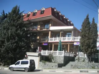Отель «Южная ночь» — Алушта: фото объекта размещения