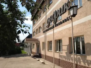 ГОСТИНИЦА «ДВОРИК» — Красноярск: фото объекта размещения