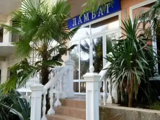Отель "Ламбат" — Республика Крым: фото объекта размещения